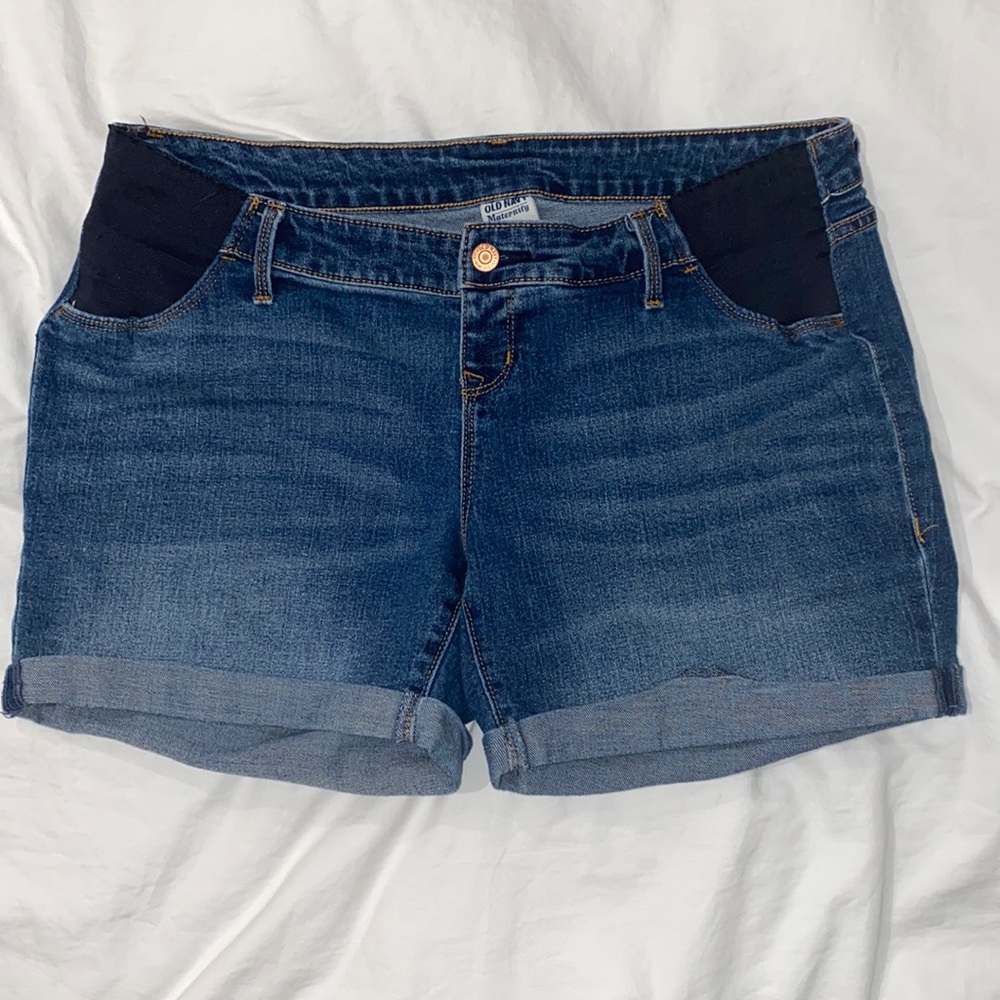 Old Navy MATERNITY shorts